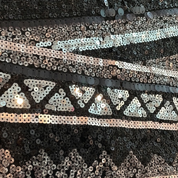 Express sequin skirt - Picture 2 of 6